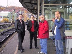 Die Bahnhofsrumsteher